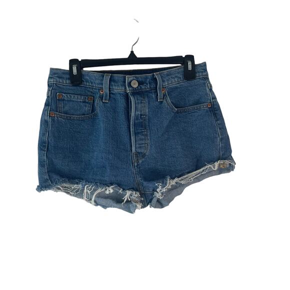 Levi's Women's 501 Size 28 Medium Wash Button Fly Cut‎ Off Denim Shorts - Picture 2 of 7